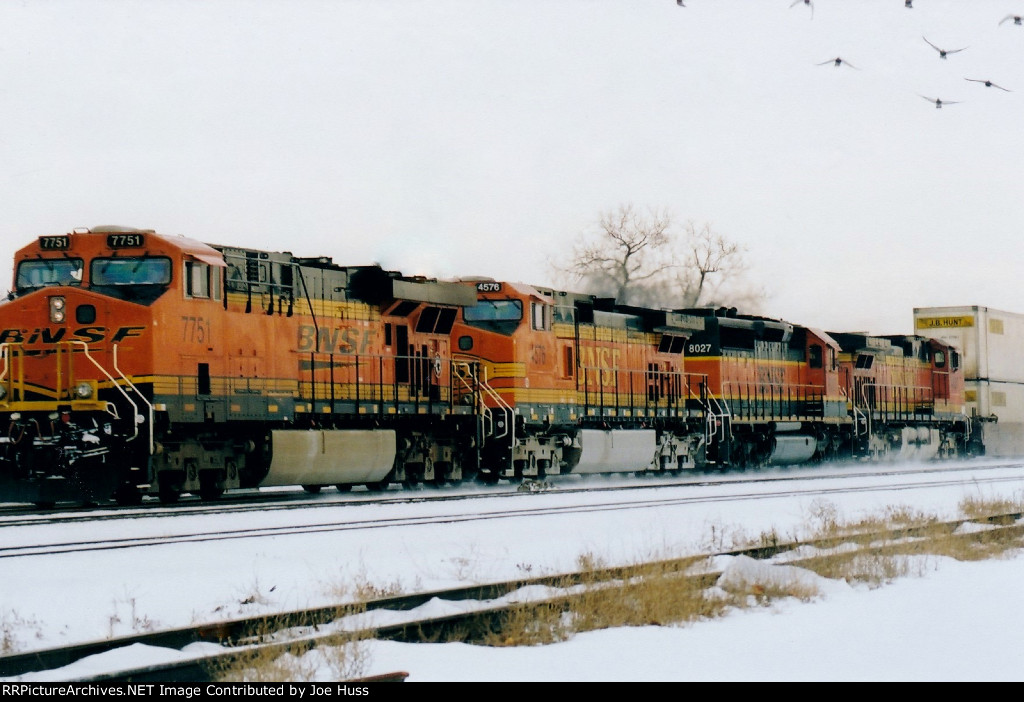 BNSF 7751 West